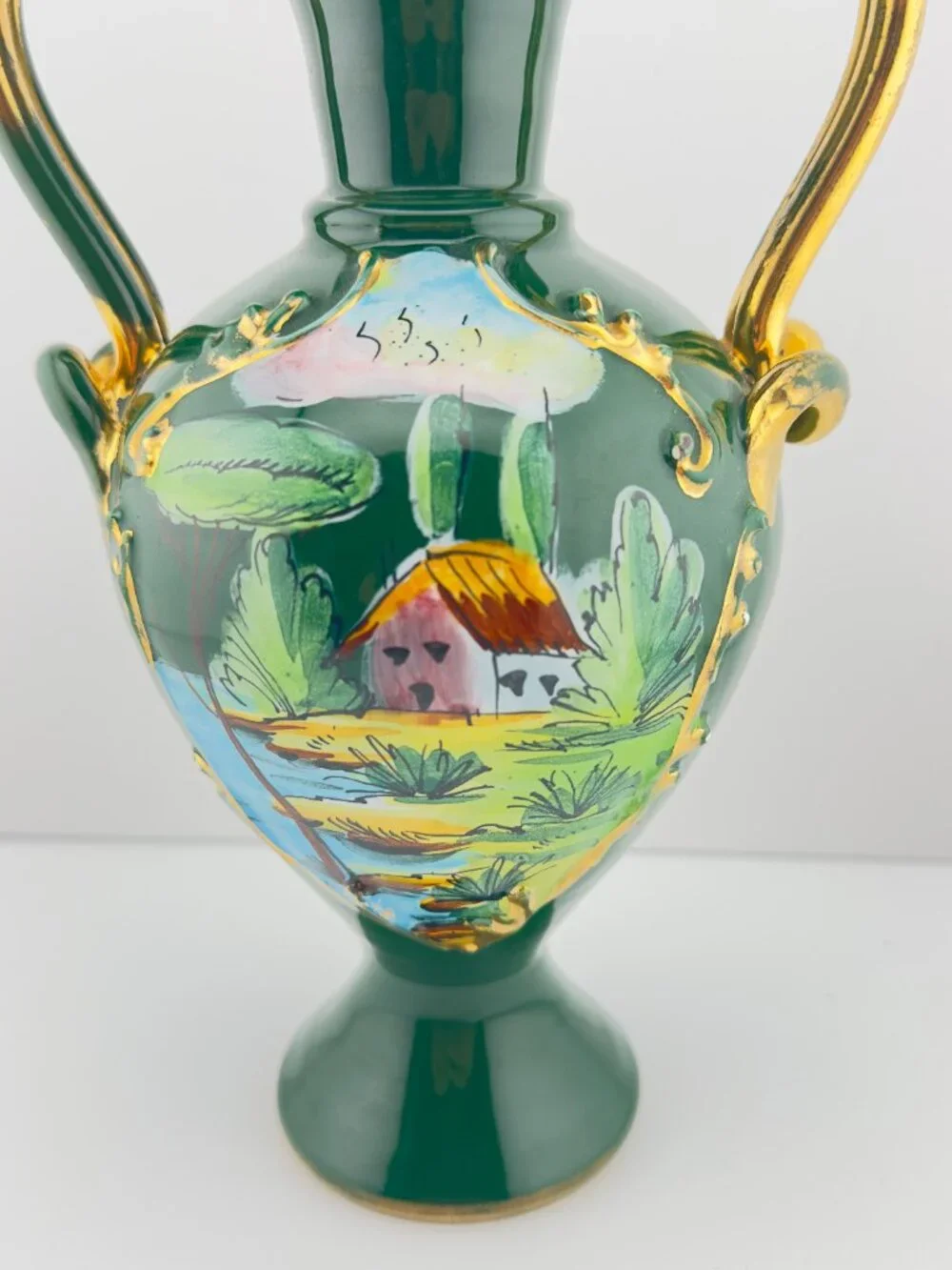 VINTAGE EUROPEAN- STYLE PORCELAIN AMPHORA URN VASE GLIT GOLD HANDLES